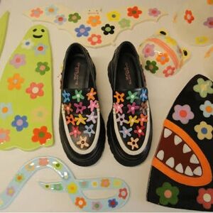 Charlotte Stone/ Lorien Stern flower power loafers!!